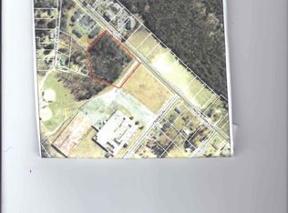 18 Pittman St, Fairmont, NC 28340