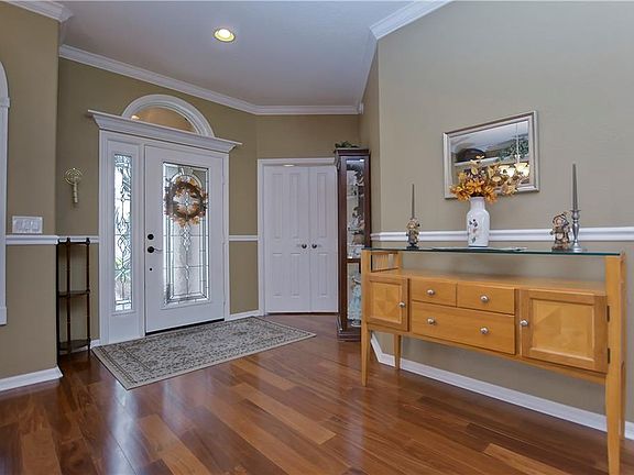 4th image of 13811 Chandron Dr