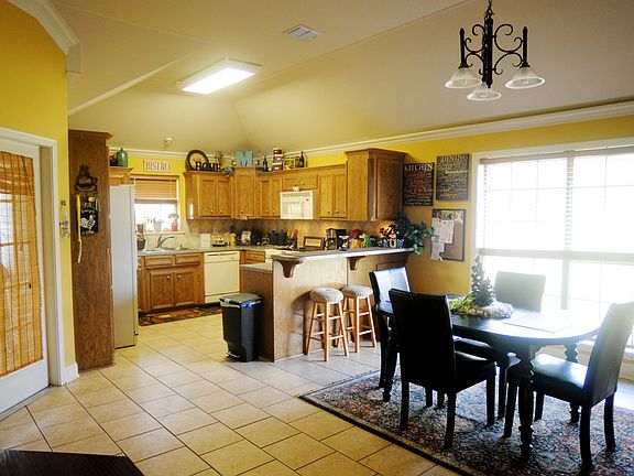 2nd image of 100 Lone Oak Dr