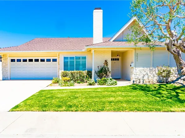 9621 Indian Wells Cir, Huntington Beach, CA 92646