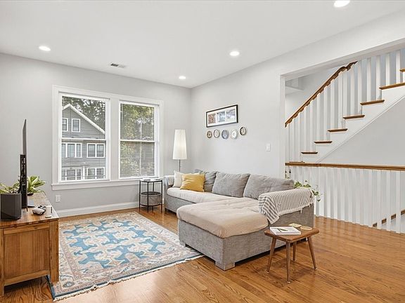 3rd image of 15 Ricker Rd #2