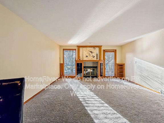 5th image of 3808 S Alder Dr