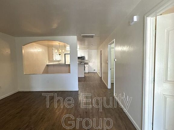 5th image of 407 N Park St