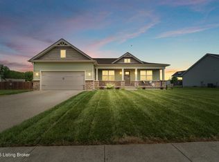 894 Golden Wing Rd, Mount Washington, KY 40047