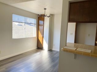 584 W 17th St APT 11, San Pedro, CA 90731