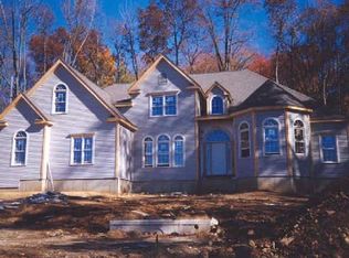 62 Yogananda St, Newtown, CT 06482