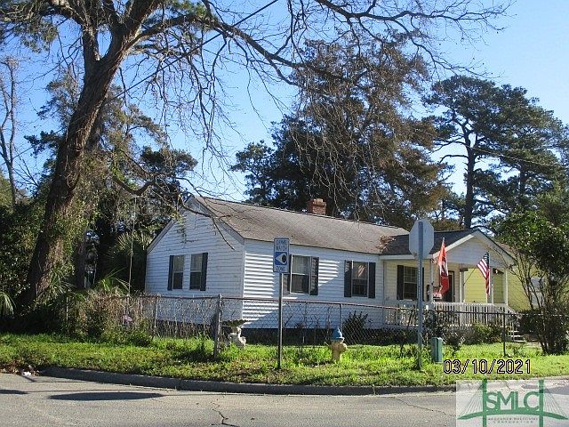 1st image of 2104 Greenwood St