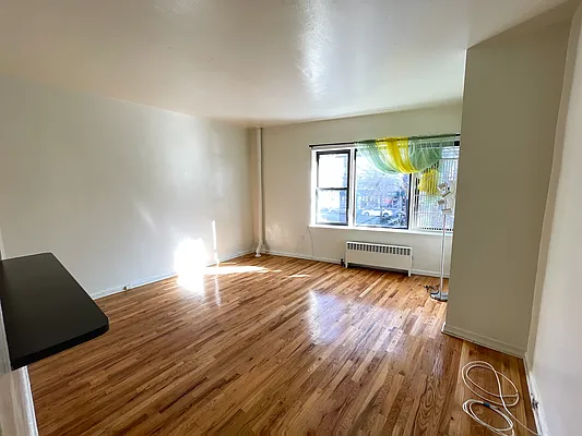 Rented by City Connections Realty | media 11