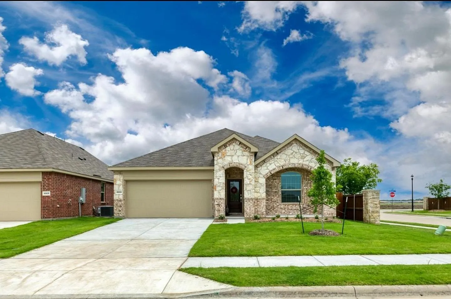 4 bed, 1838 sqft, $2,075 — Photo 1