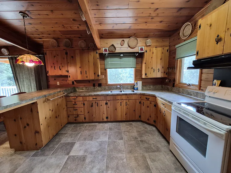 1050 Britton Rd — Photo 7