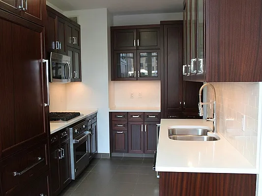Rented by Sotheby's International Realty | media 12