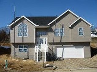 1116 Bailey Cir, Morgantown, WV 26508