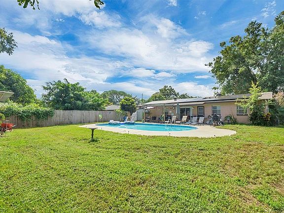 4th image of 517 Marianna Rd