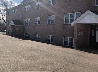 1093 Main St Apartments, Leicester, MA 01524