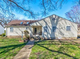 2101 Dewey Pl, Bartlesville, OK 74003