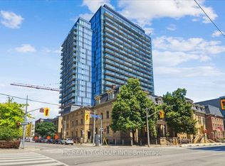 105 George St #1011, Toronto, ON