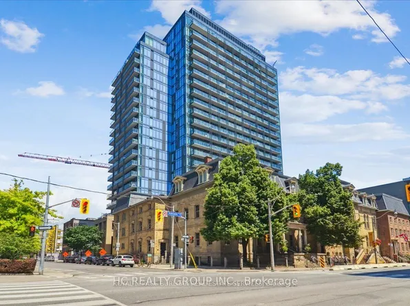 105 George St #1011, Toronto, ON M5A 0L4