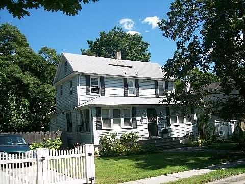 1st image of 32 Hale Pl
