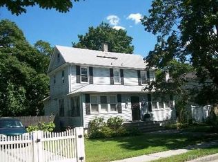 32 Hale Pl, Roosevelt, NY 11575
