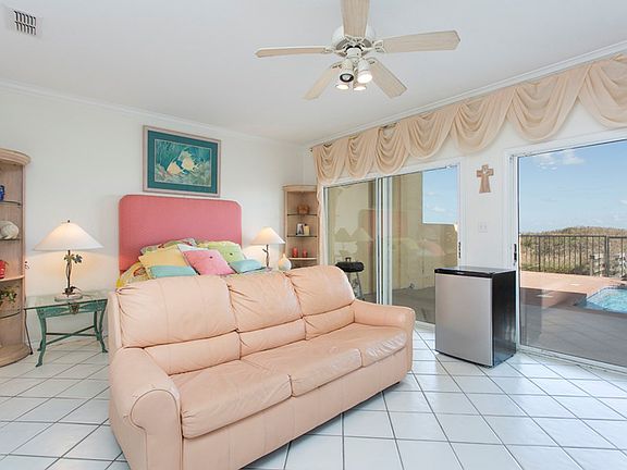 5th image of 4018 Gulf Blvd