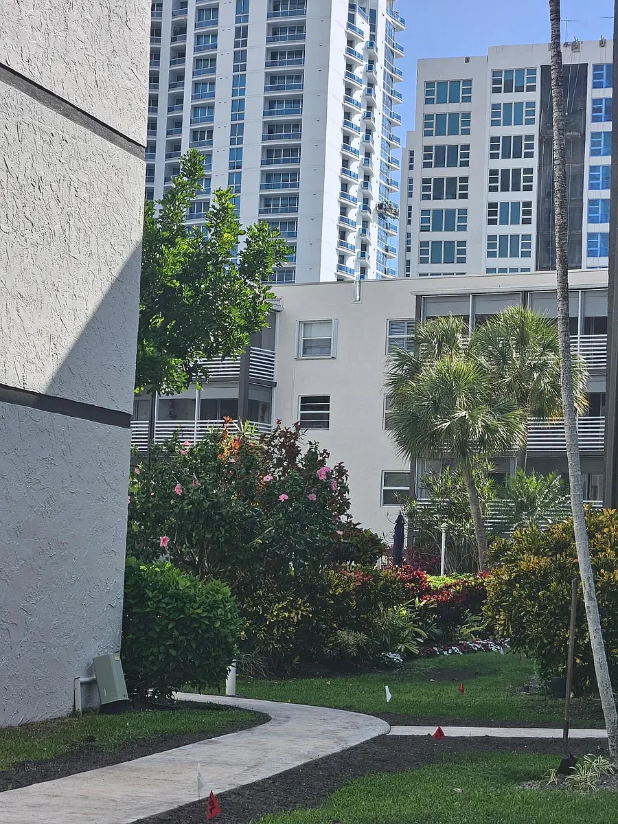 Building Photo - 1541 S Ocean Blvd #306
