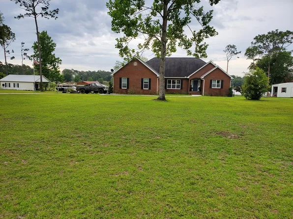2557 Holly Drive Loop, Donalsonville, GA 39845