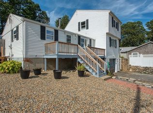 15 Beechwood Ave, Lakeville, MA 02347