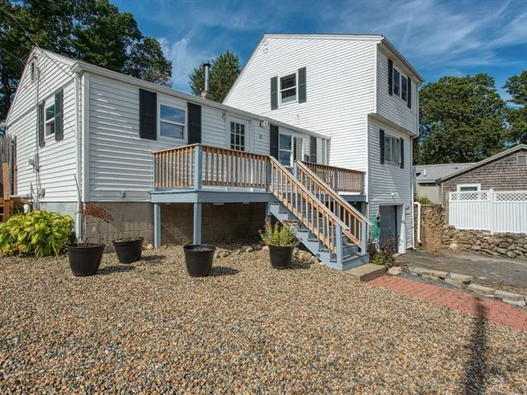 15 Beechwood Ave, Lakeville, MA 02347
