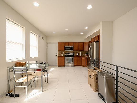 5th image of 521 N 34th St #1B1B