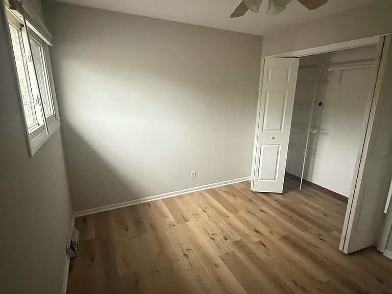 5N087 Mary Ct — Photo 8