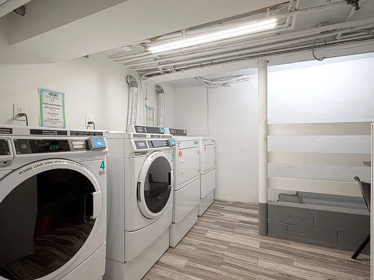 213 W 13th St #5C — Photo 13