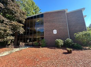 915 Edgell Rd APT 64, Framingham, MA 01701