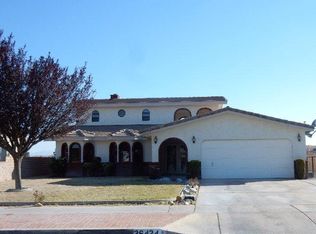 26424 Blue Water Dr, Helendale, CA 92342