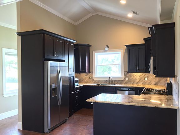 5th image of 6608 Marshall Foch St