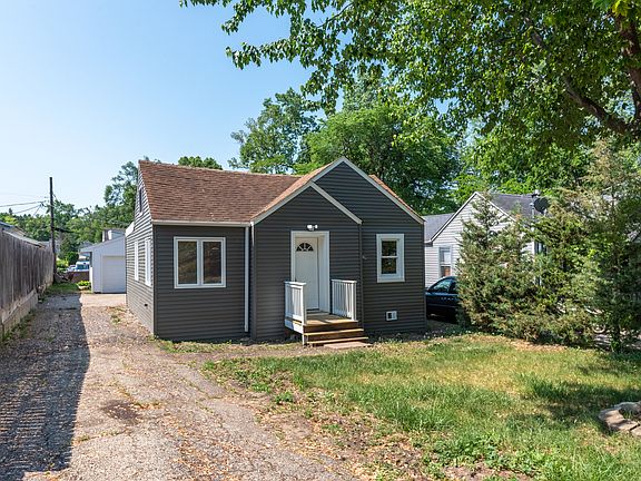 2nd image of 321 Ferndale Dr