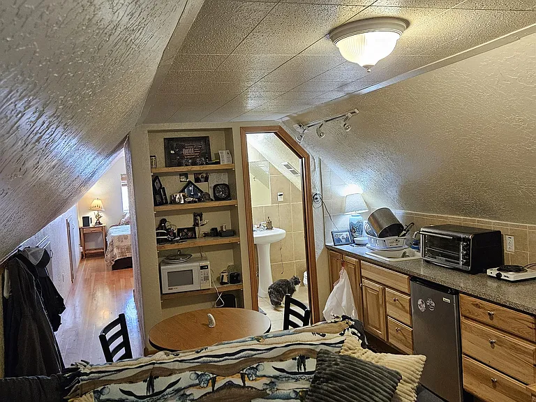 410 Smith Ave — Photo 23