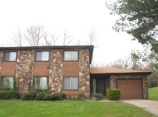 31 Innsbruck Ln, Shiloh, IL 62221