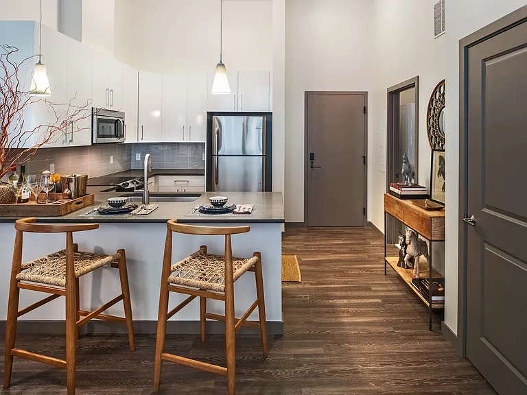 Eastside Bond — Photo 29
