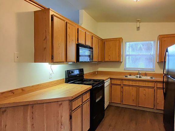 4th image of 2621 Annhurst Ave