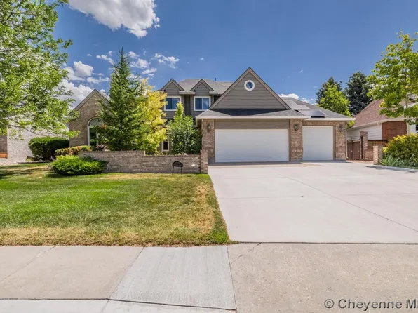 7215 Tumbleweed Dr, Cheyenne, WY 82009