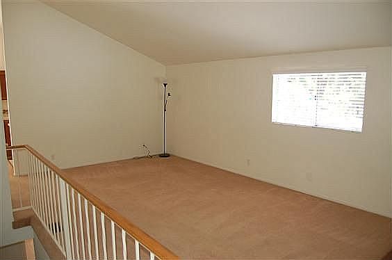 3rd image of 156 Newbury Ln