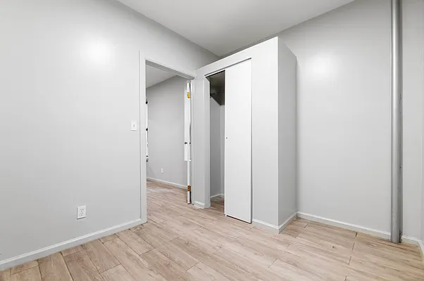 Rented by REAL New York | media 23