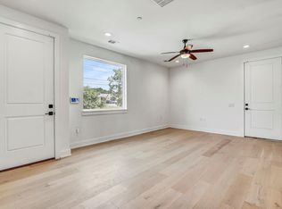4127 E 12th St #3, Austin, TX 78721