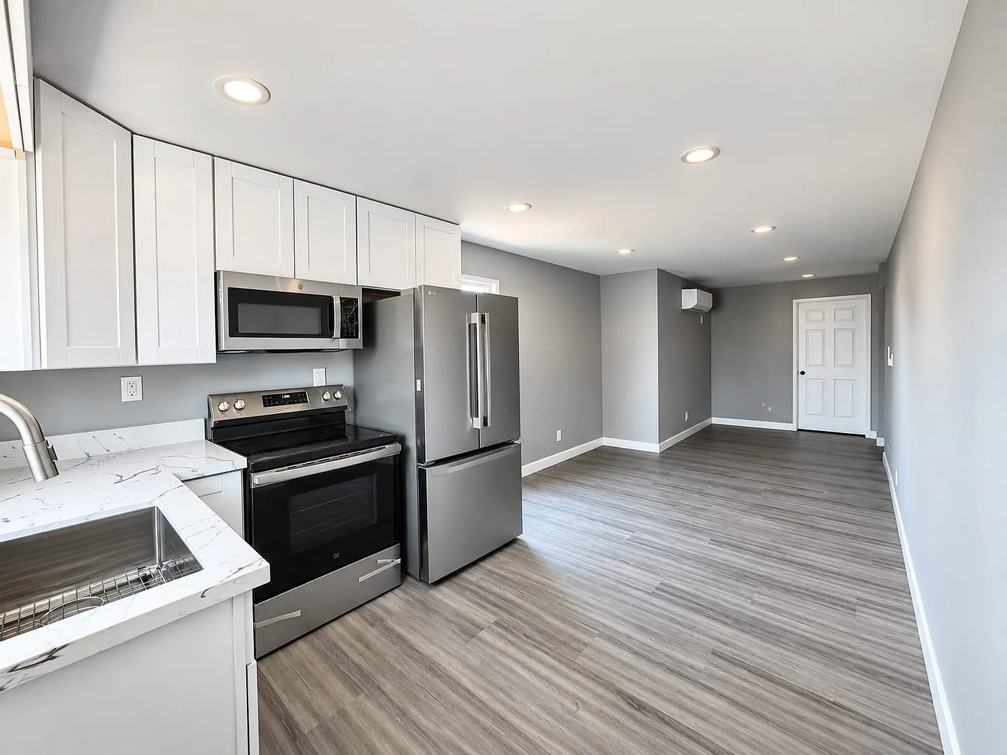 1 bed, 500 sqft, $1,795 — Photo 2