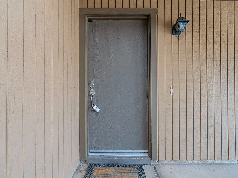 1430 W Camino Lucientes — Photo 4
