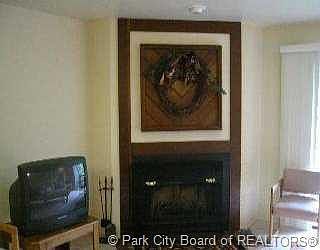 1st image of 1485 Woodside Ave #204B