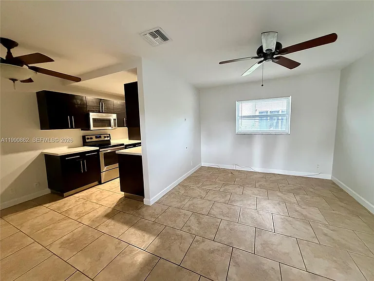 1824 Monroe St #11 — Photo 5