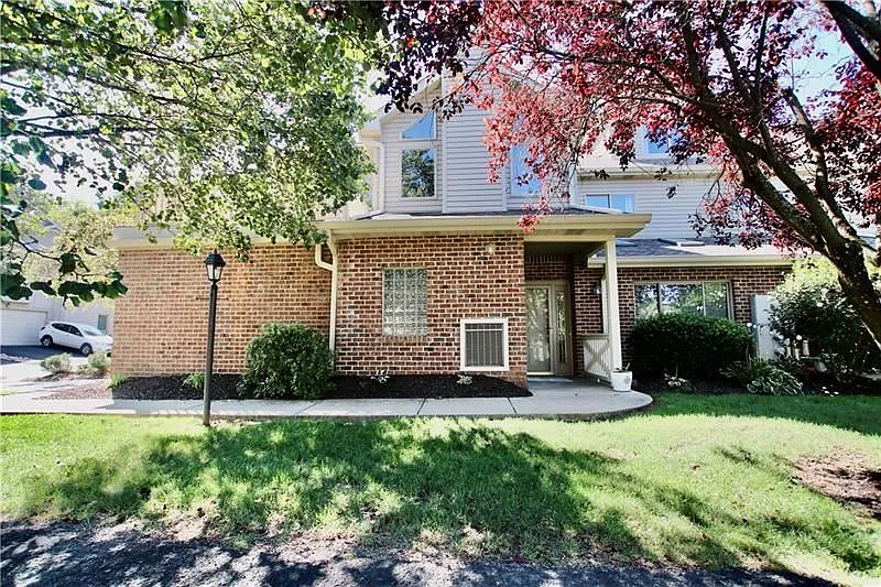 9201 Sundance Dr photo 1