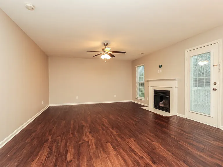 1514 Winter Ct — Photo 5