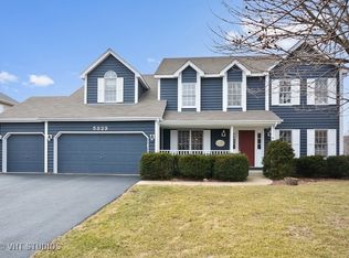5323 Sand Lily Dr, Naperville, IL